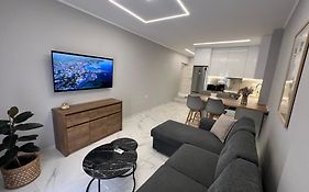 Luxury Apartment In Kavala